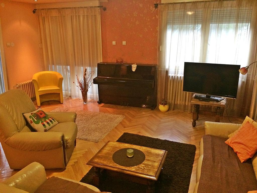 Apartment Flower Белград Номер фото